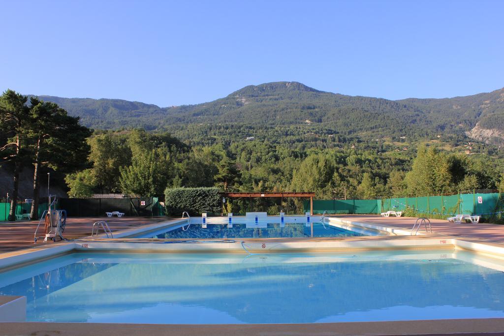 La Rochette Hotel Guillestre Esterno foto