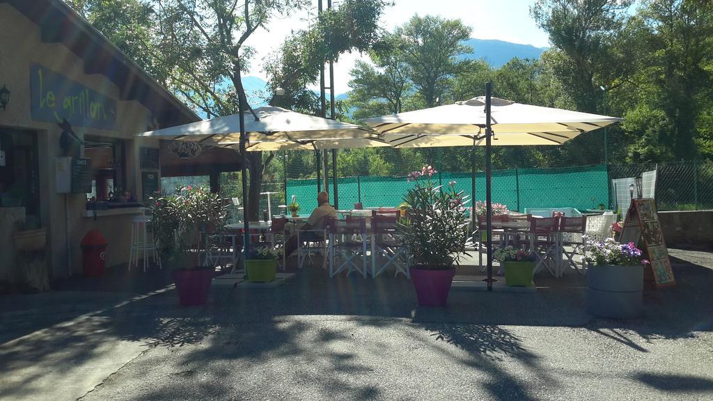 La Rochette Hotel Guillestre Esterno foto